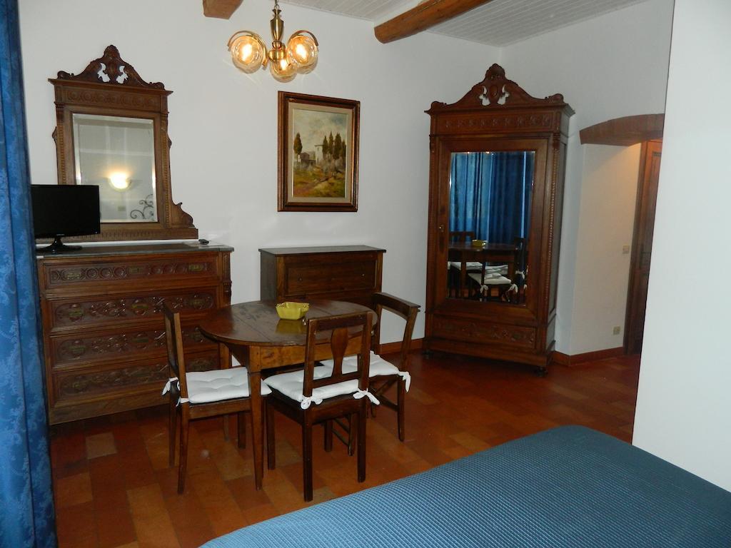 Le Gret Villa Subbiano Room photo